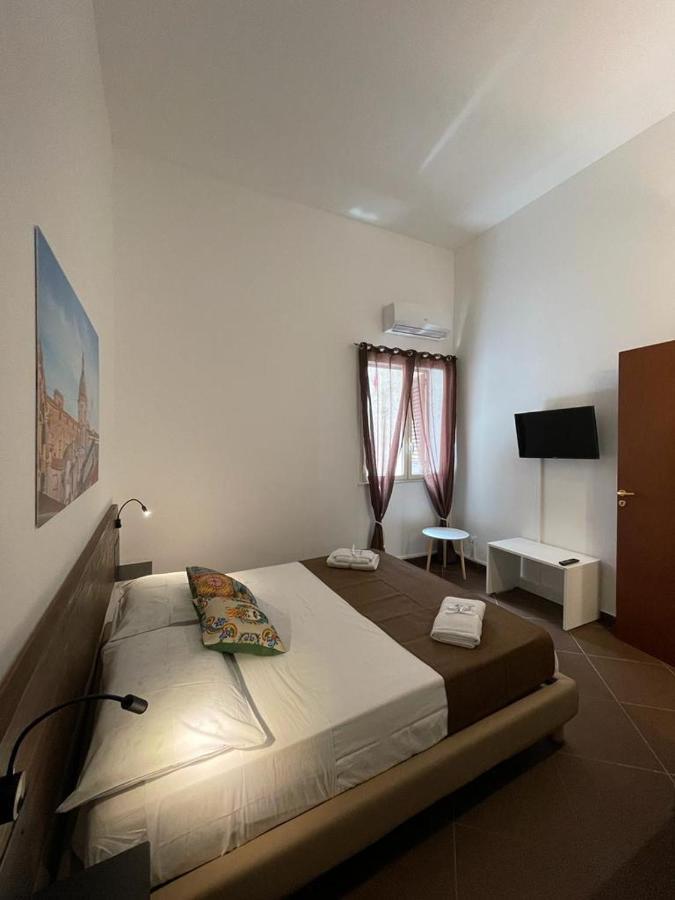 Sweet Life Aparthotel Palermo Bagian luar foto