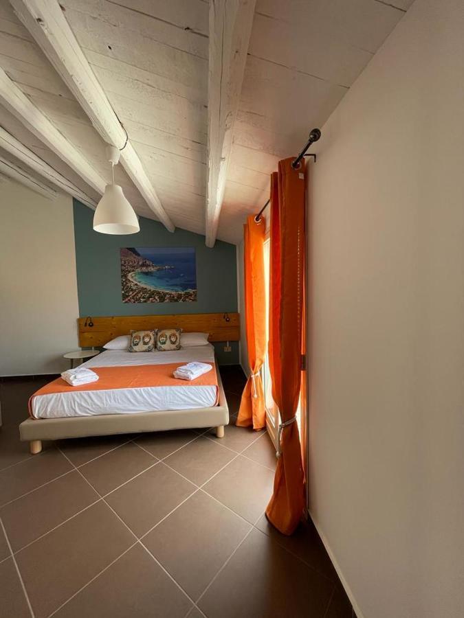 Sweet Life Aparthotel Palermo Bagian luar foto