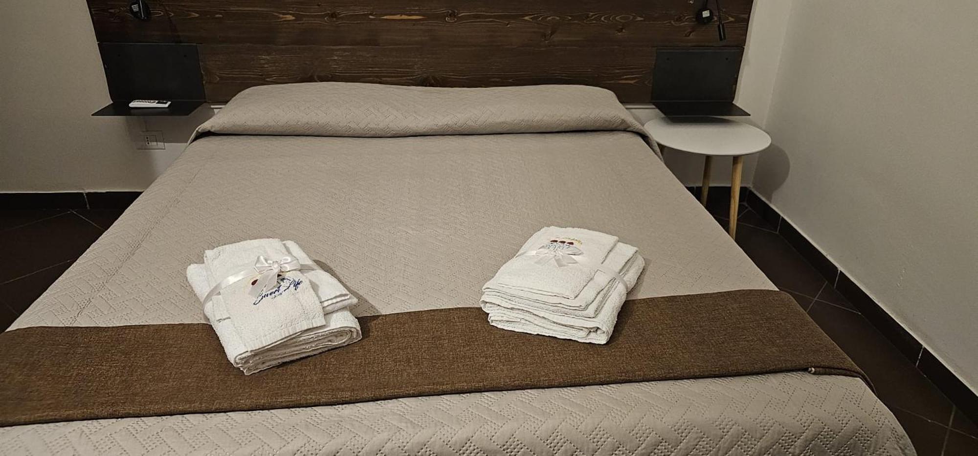 Sweet Life Aparthotel Palermo Bagian luar foto